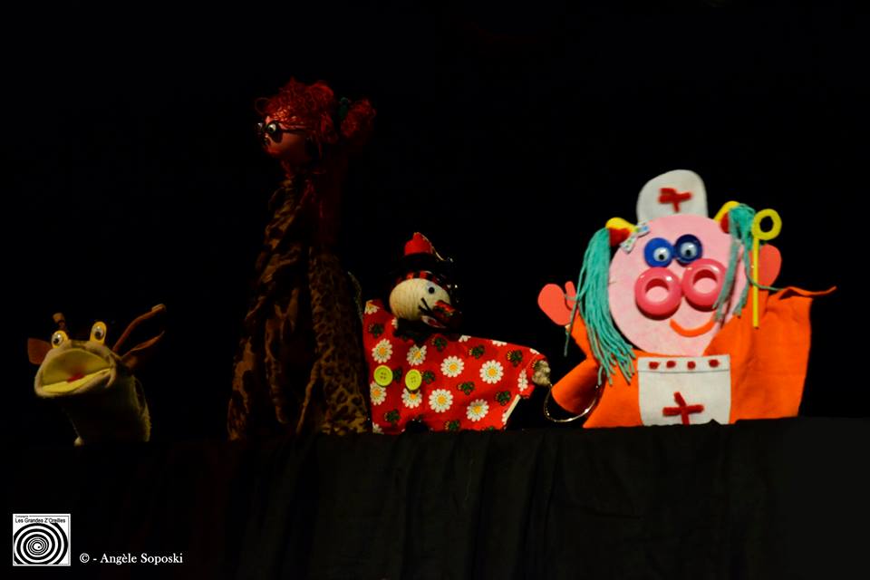 Marionnette, clown, jeu masqué